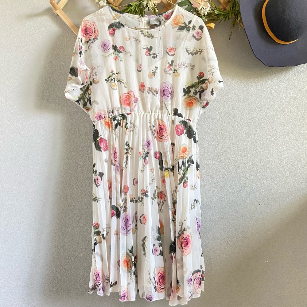 ASOS floral maternity dress, NWOT, sz 6